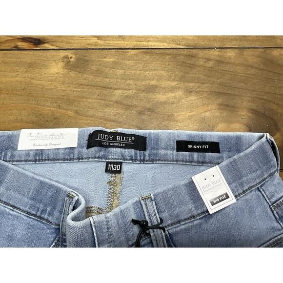 Judy Blue Mid Rise Pull-On Skinny Jegging Light Wash JB88254 NWT - Picture 4 of 11